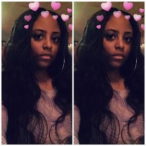 Meet your Posher, Leslie